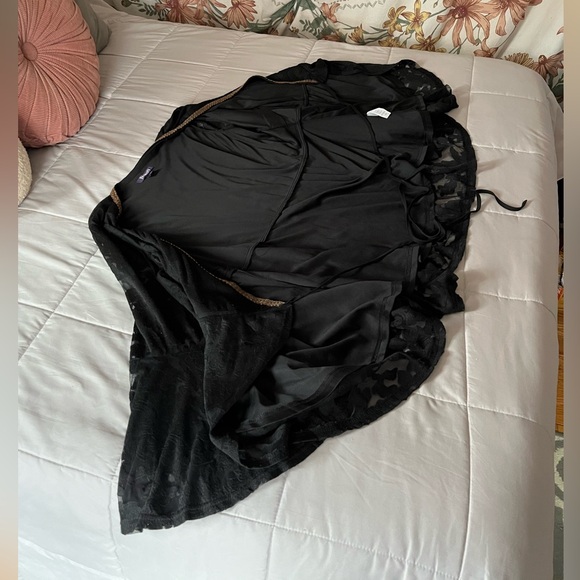 Roaman's Black Lace Blouse | 16 - Picture 9 of 12